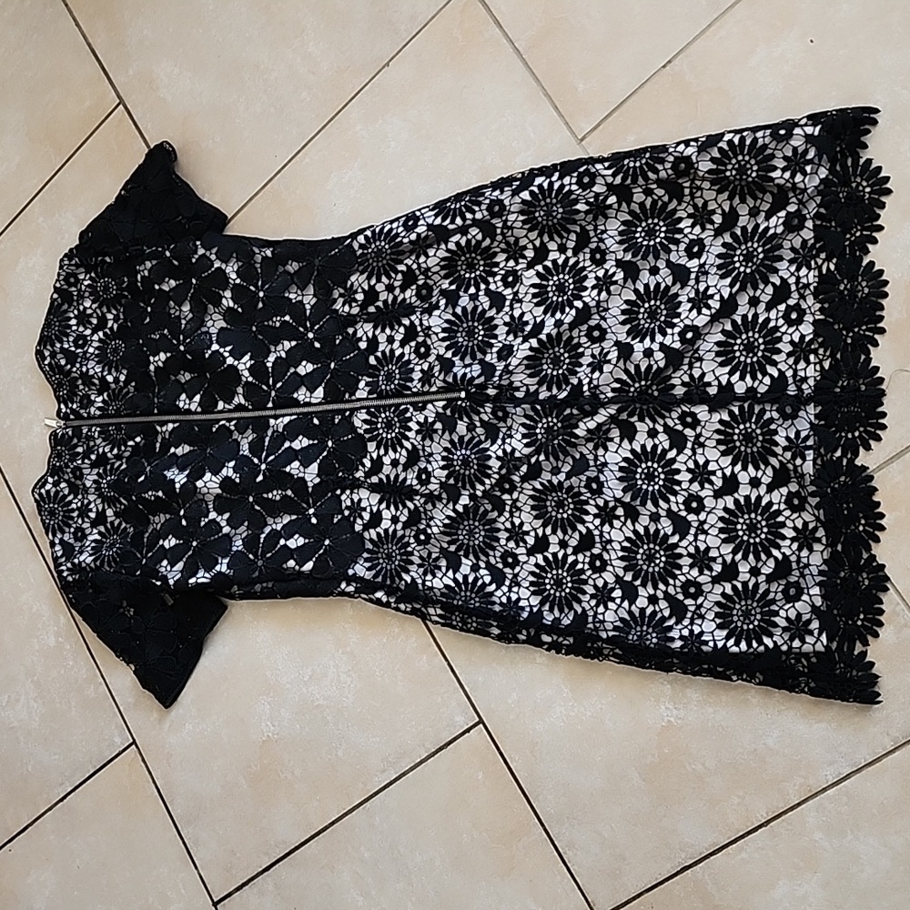 Karen Millen Black and White Lace Midi Dress - Picture 16 of 16